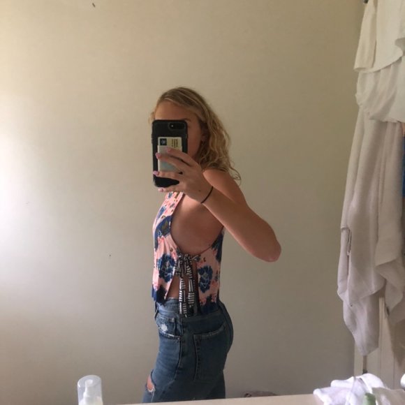 Free People side tie top - Picture 2 of 2